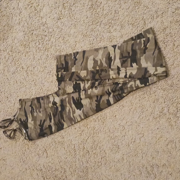 🤑 SHEIN Petite Camo jumpsuit - Picture 3 of 10